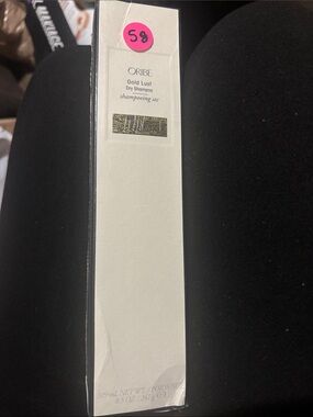 Oribe Gold Lust Dry Shampoo — Cream & Gold Accents full size 8.5 oz